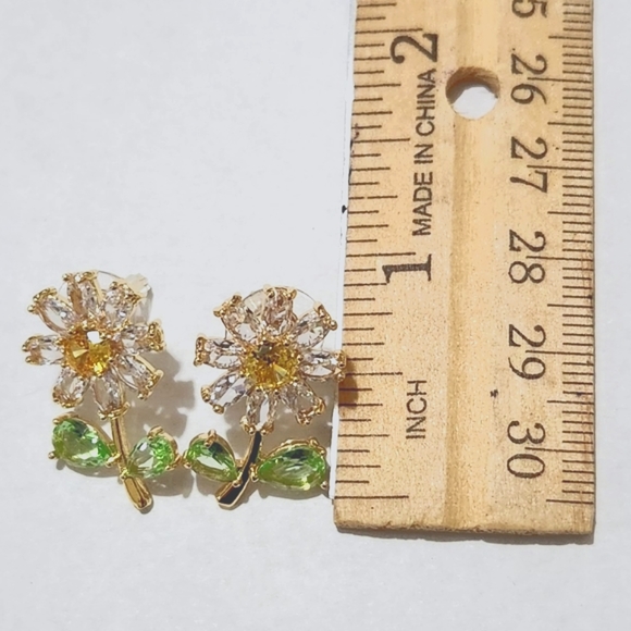 Daisy CZ Stud Earrings - Picture 5 of 5